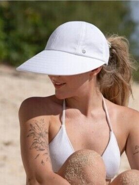 Ponyflo Classic White Adjustable Women's Sun Blocker Hat